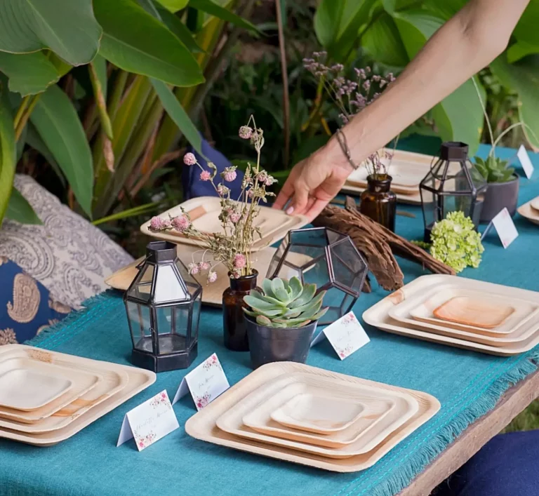Palm Leaf Products: A Sustainable & Stylish Eco-Friendly Choice